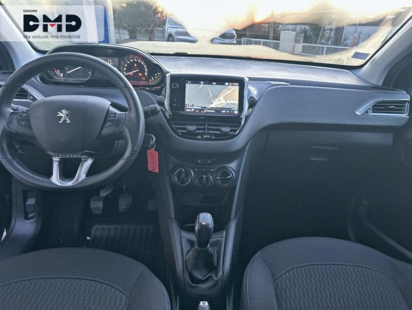 Peugeot 208 1.2 Puretech 82ch E6.c Signature 5p - Visuel #5