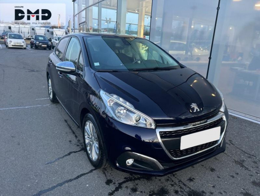 Peugeot 208 1.2 Puretech 82ch E6.c Signature 5p - Visuel #2