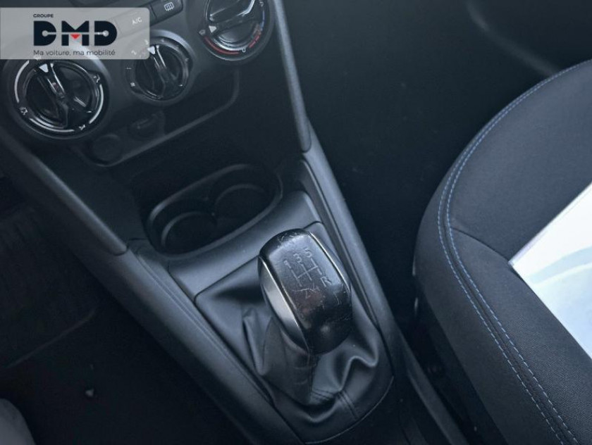 Peugeot 208 1.2 Puretech 82ch E6.c Signature 5p - Visuel #8