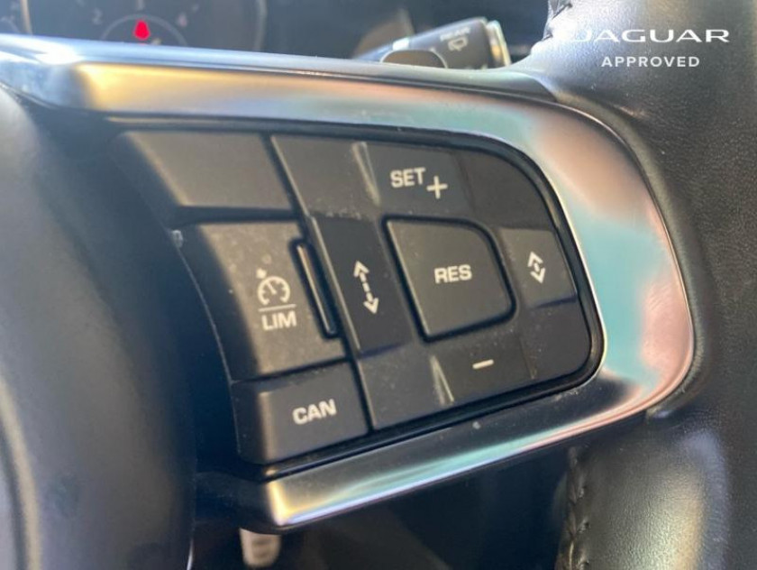 Jaguar E-pace 2.0d 180ch R-dynamic Se Awd Bva9 - Visuel #13